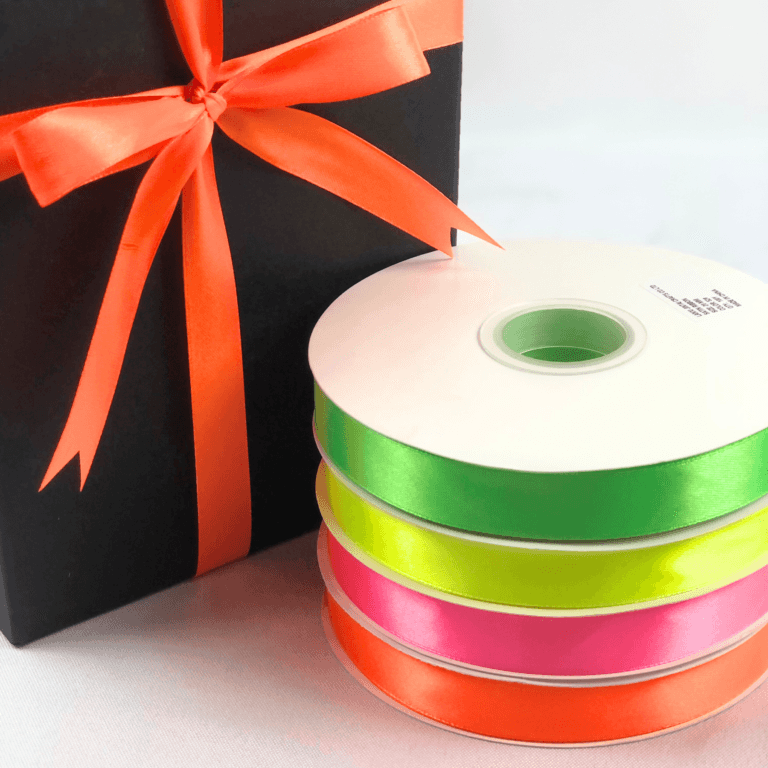 ริบบิ้นผ้าซาติน ราคา 70 บาท